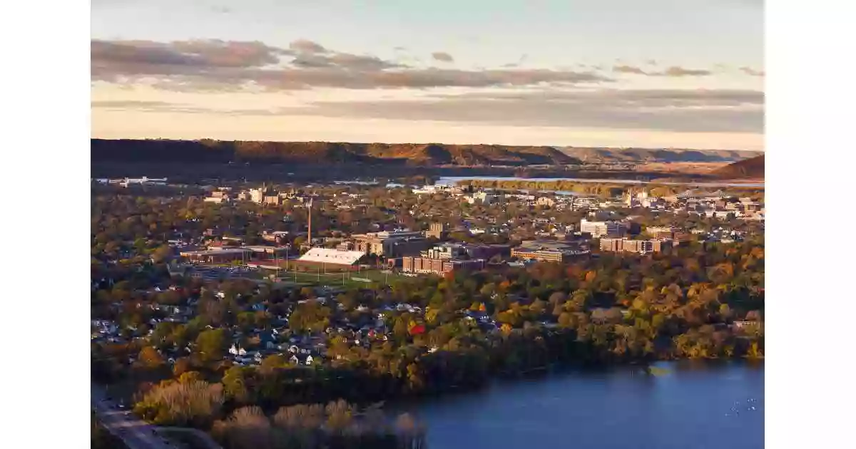 University of Wisconsin - La Crosse Alumni Association