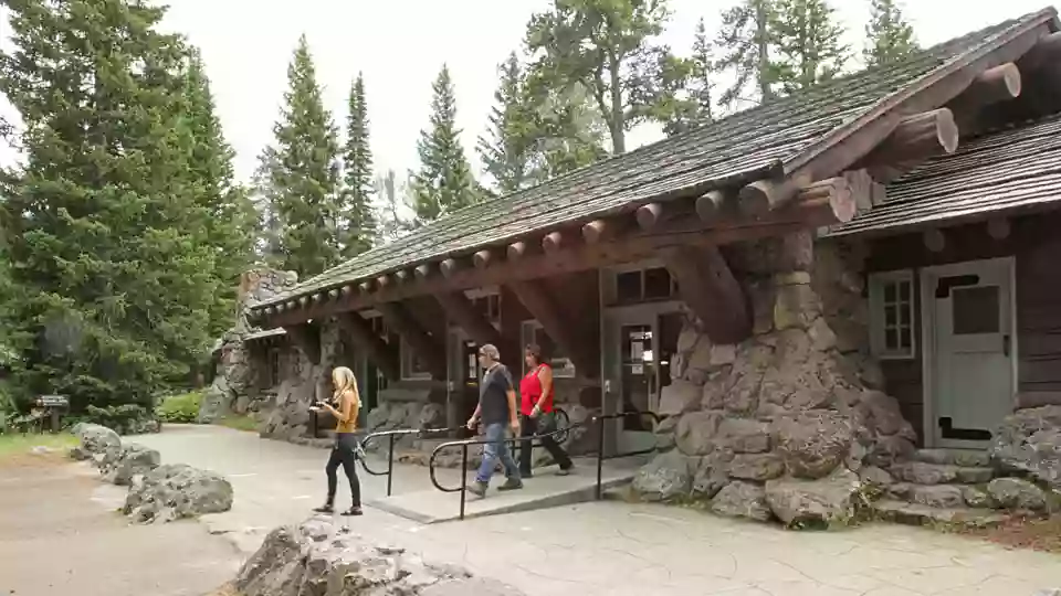 Lake Ranger Station