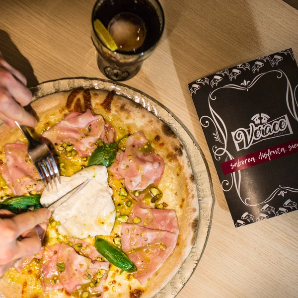 Foto de Pizzería Verace - Calle Prosperidad, Ronda, Granada, España