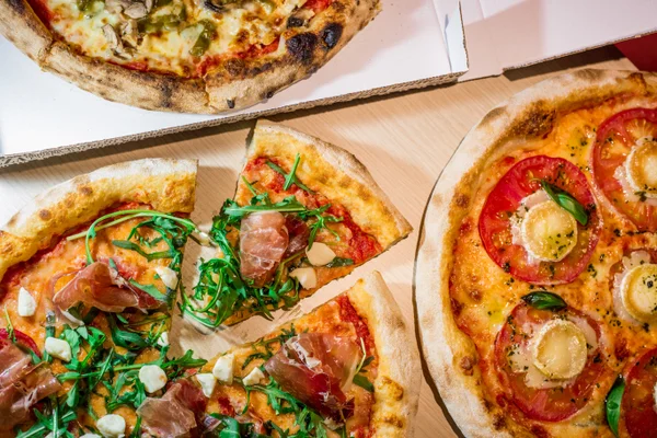 Foto de Pizzería Verace - Calle Prosperidad, Ronda, Granada, España