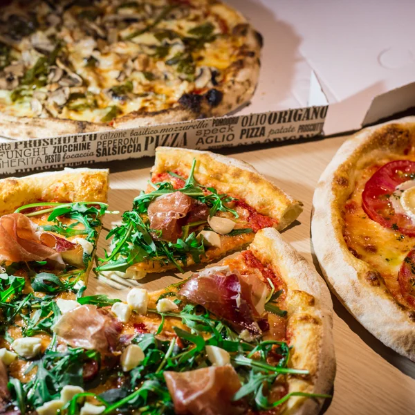 Foto de Pizzería Verace - Calle Prosperidad, Ronda, Granada, España